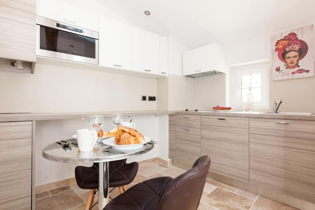 Appartamento Le Provencal - Center Old Antibes 1Br Flat With Ac, Wifi Esterno foto